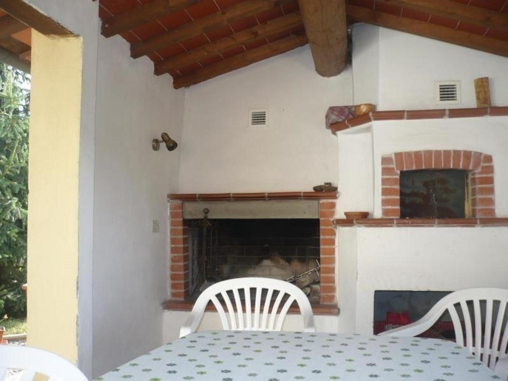 Charmantes Ferienhaus In Piani Della Rugginosa Mit Grossem Garten Reggello Buitenkant foto