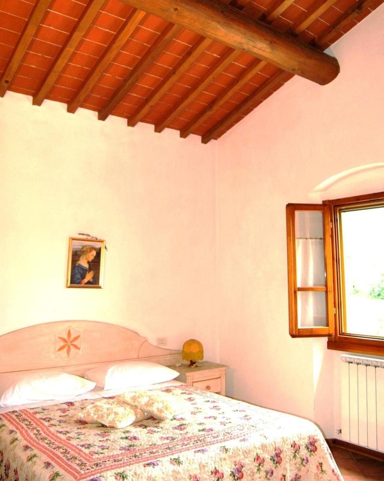 Charmantes Ferienhaus In Piani Della Rugginosa Mit Grossem Garten Reggello Buitenkant foto
