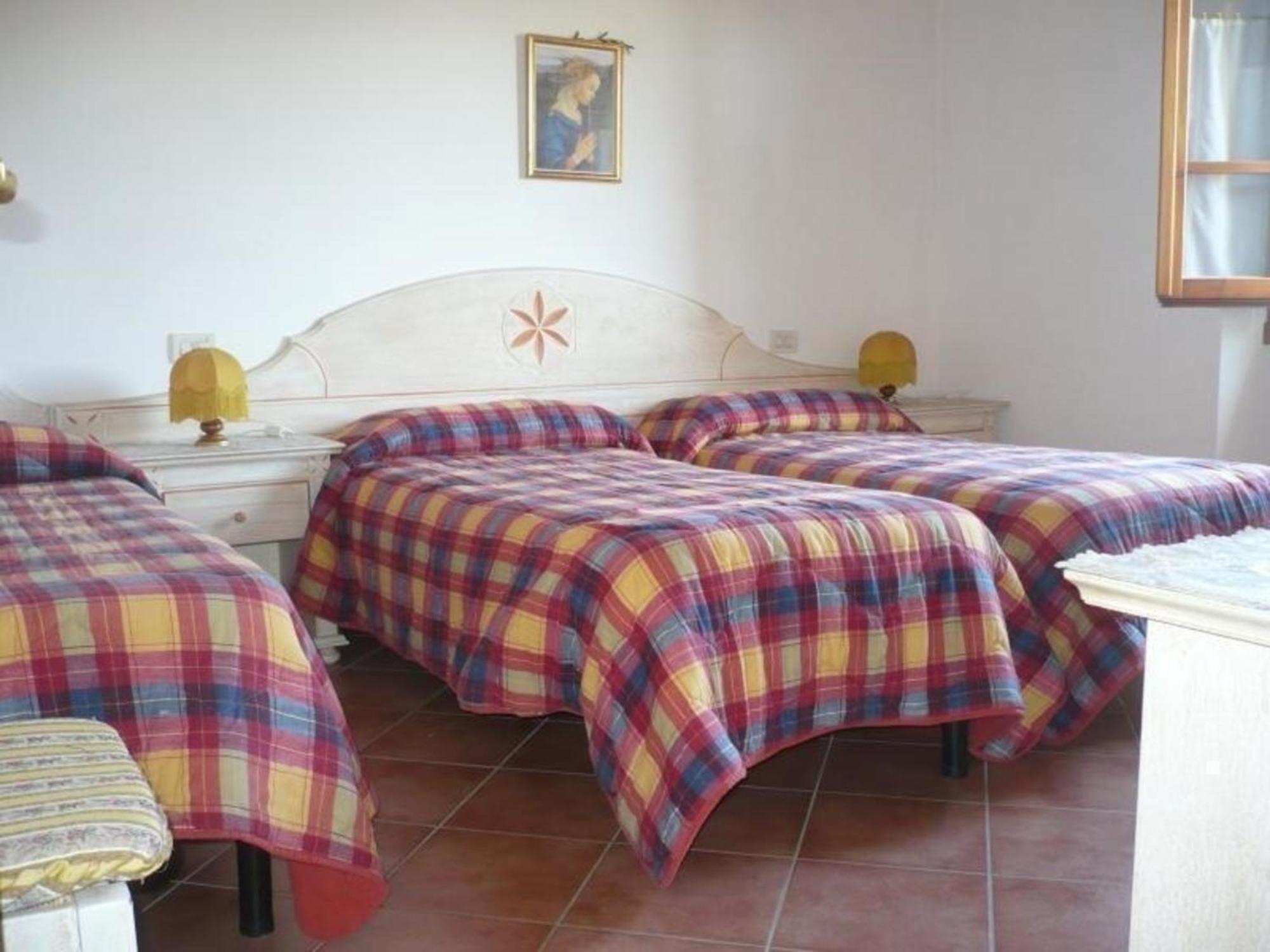 Charmantes Ferienhaus In Piani Della Rugginosa Mit Grossem Garten Reggello Buitenkant foto